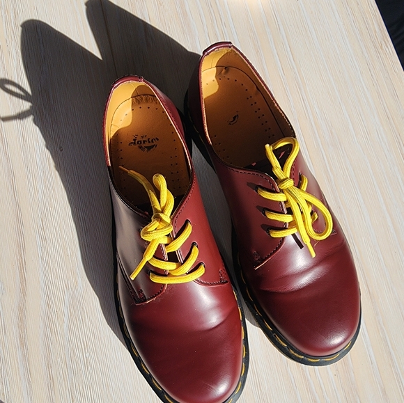 Dr Martens 1461 SMOOTH LEATHER OXFORD SHOES US9 Cherry Red. Unisex. - Picture 13 of 16